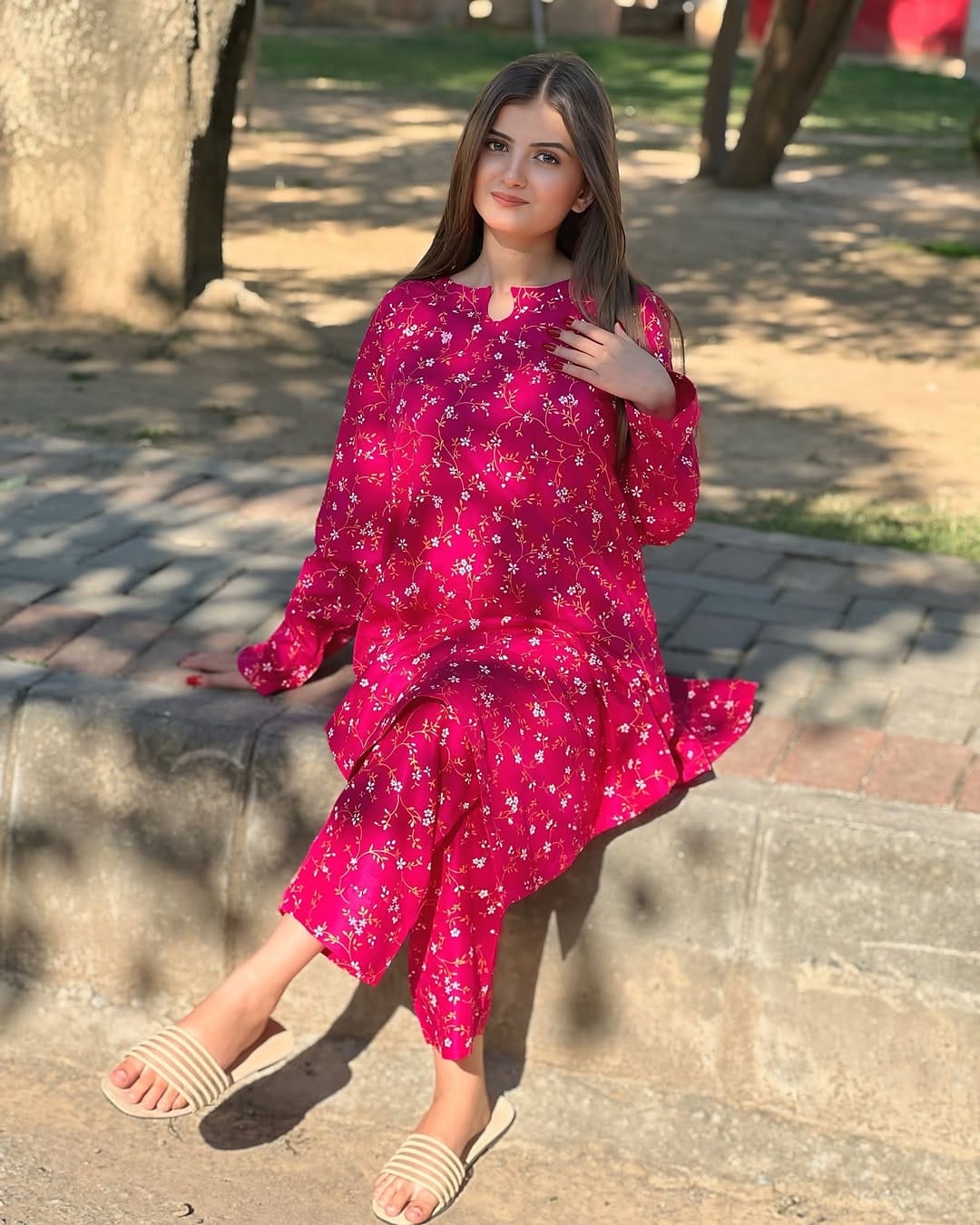 Midnight Pink Printed Suit – Arabic Lawn 2-Piece Set